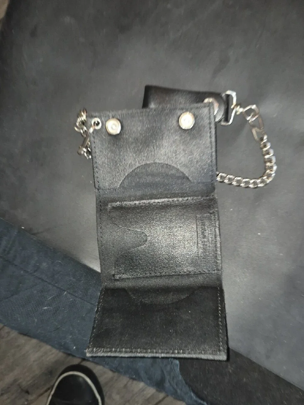 Vintage Harley-Davidson Black & Red Flame Chain Wallet with Branded Conchos